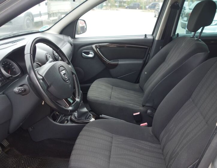 Dacia Duster 16