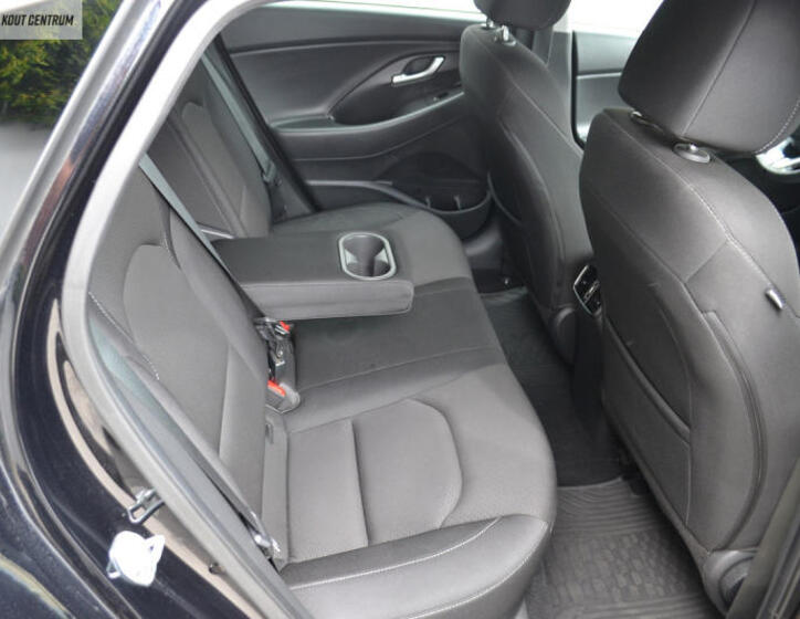 Hyundai i30 13