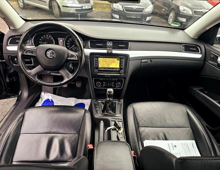 Škoda Superb 24