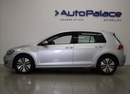 Volkswagen e-Golf 5