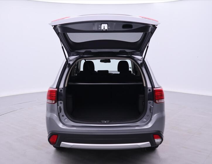Mitsubishi Outlander 9