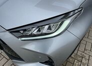 Toyota Yaris 10