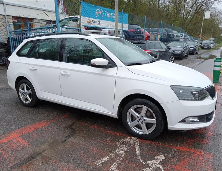 Škoda Fabia 16