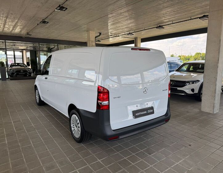 Mercedes-Benz Vito 7