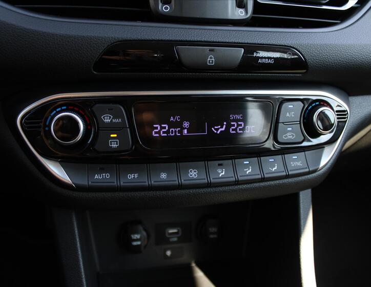 Hyundai i30 22