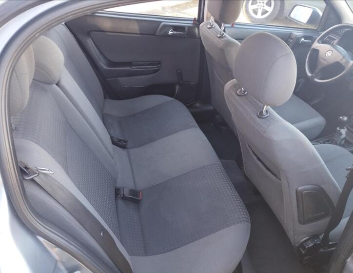 Opel Astra 9