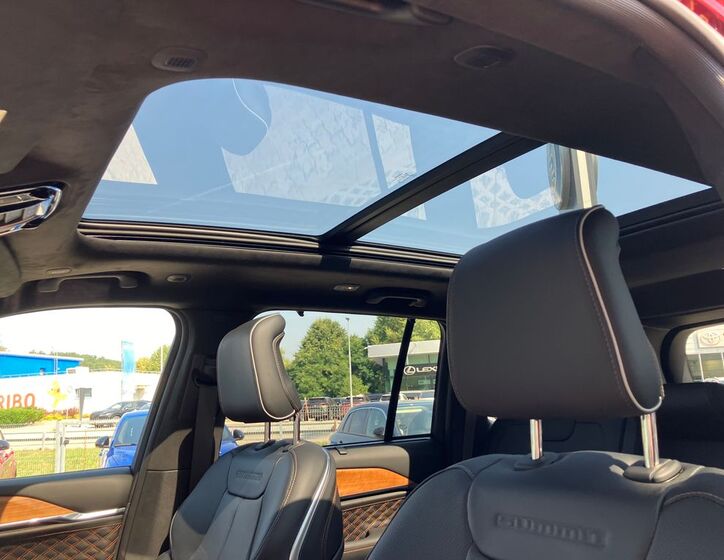 Jeep Grand Cherokee 30