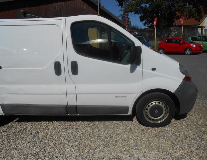 Renault Trafic 4