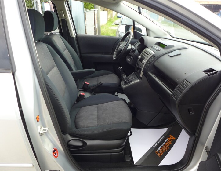 Mazda 5 25