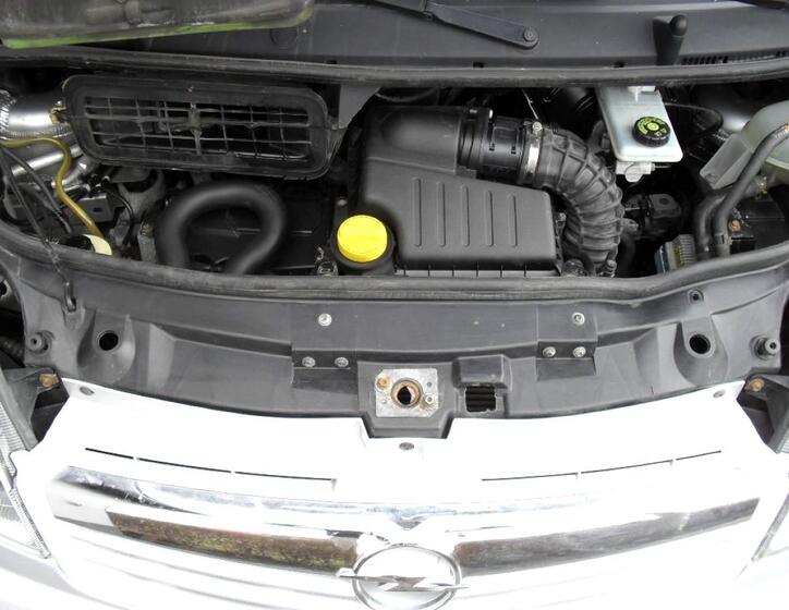Opel Vivaro 20