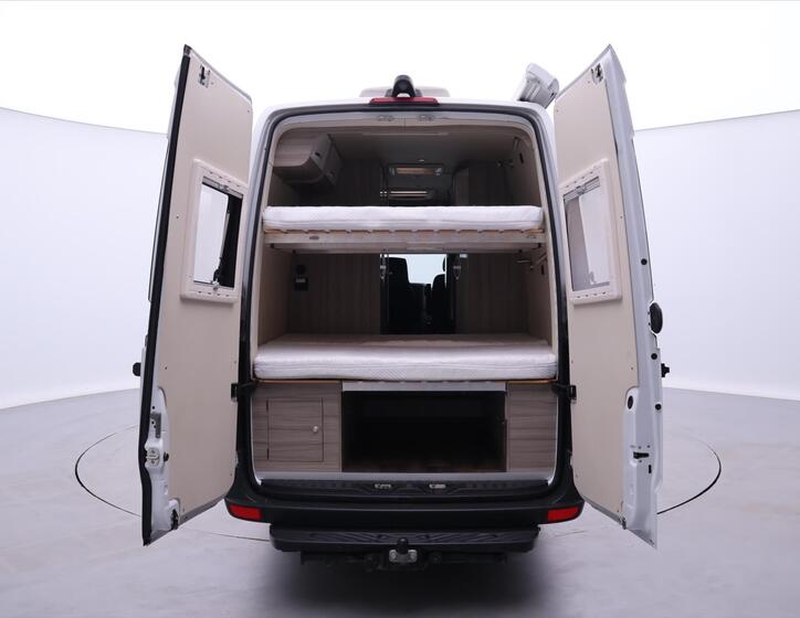 Mercedes-Benz Sprinter 9