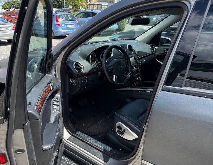 Mercedes-Benz GL 5