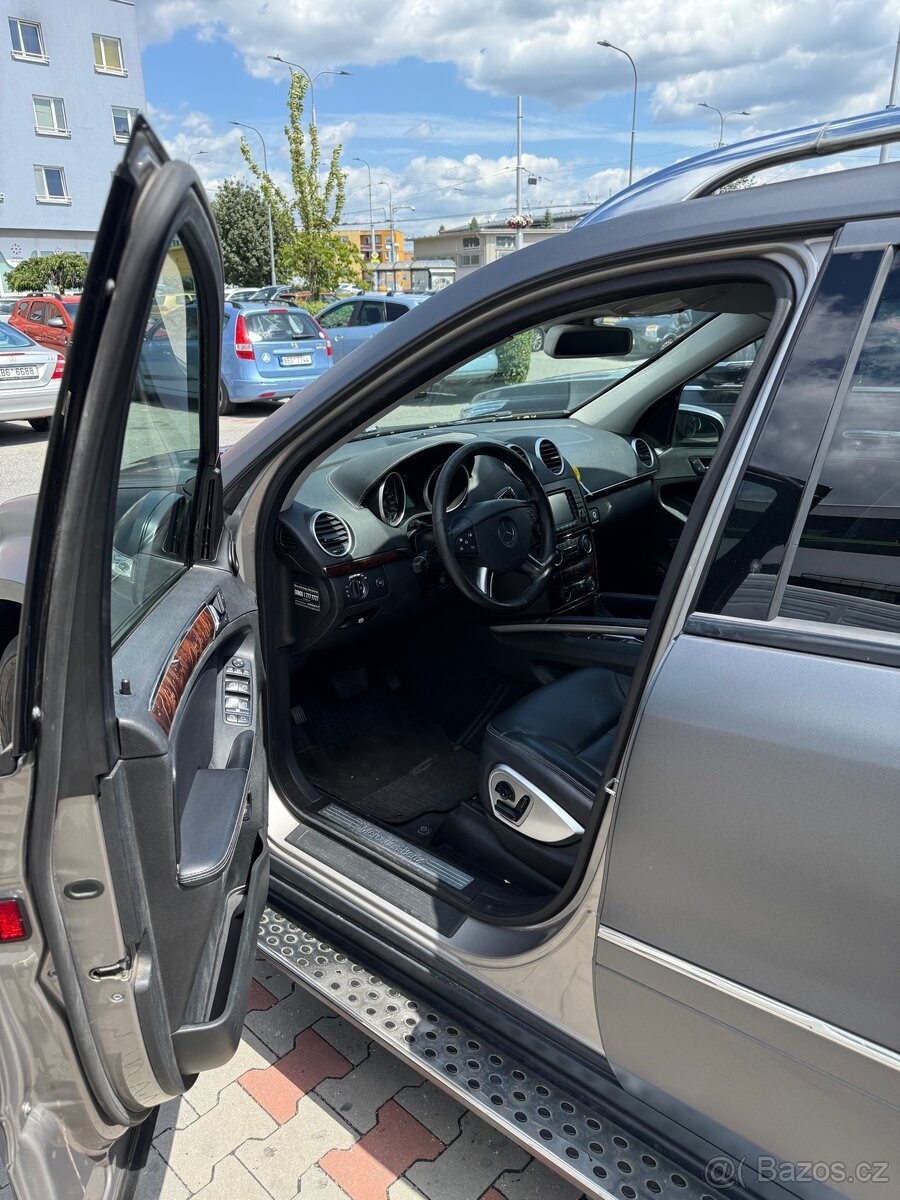 Mercedes-Benz GL