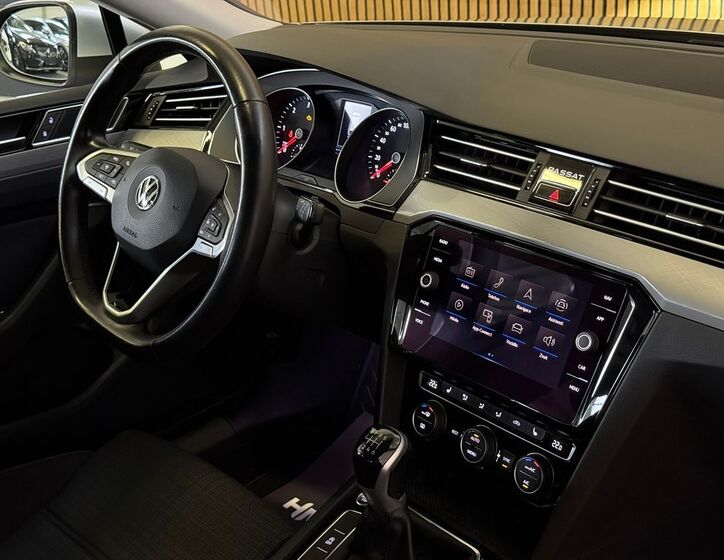 Volkswagen Passat 12