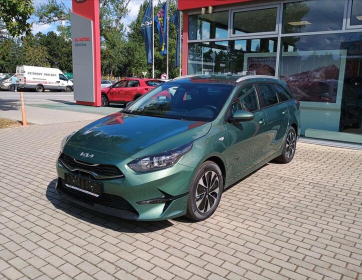 KIA Ceed 4