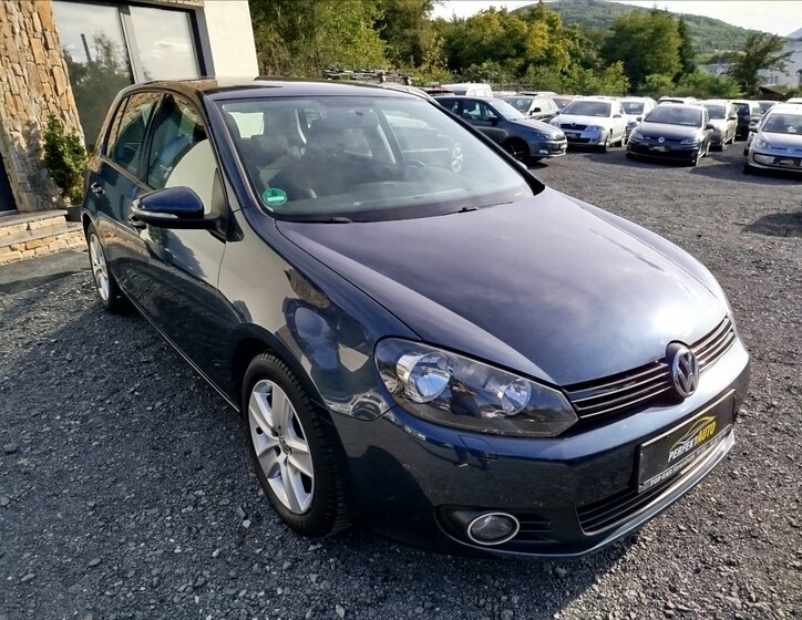 Volkswagen Golf 9