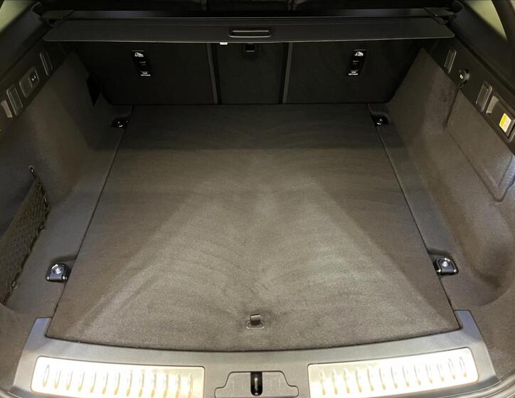 Land Rover Range Rover Velar 17