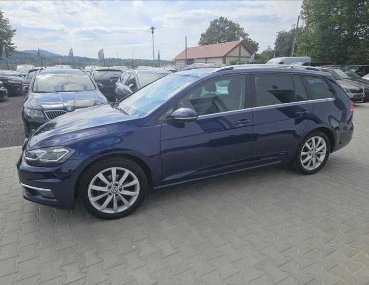 Volkswagen Golf 9
