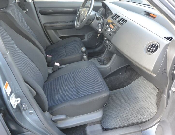 Suzuki Swift 32