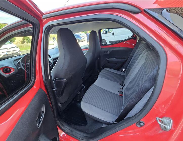 Toyota Aygo 8