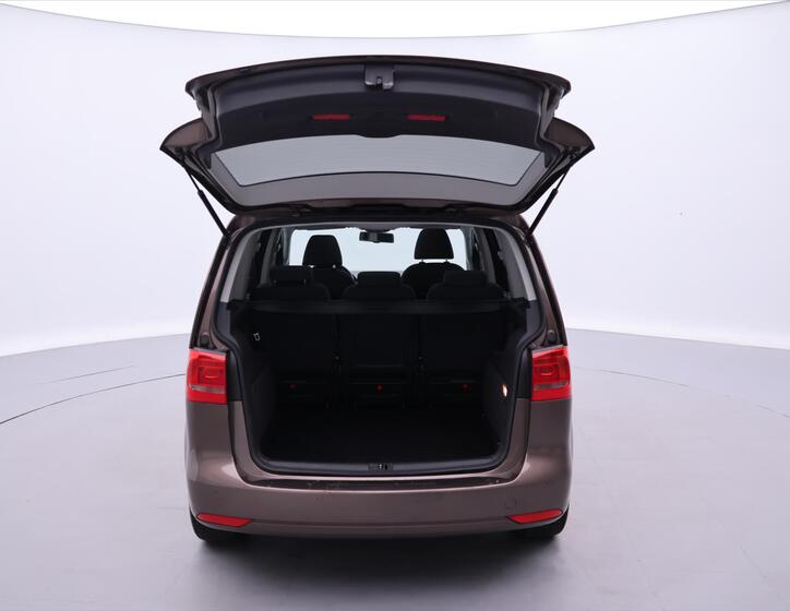 Volkswagen Touran 9