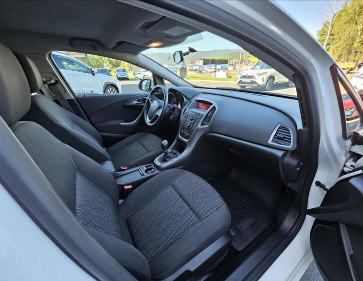 Opel Astra 12