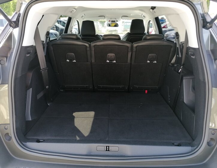 Peugeot 5008 24