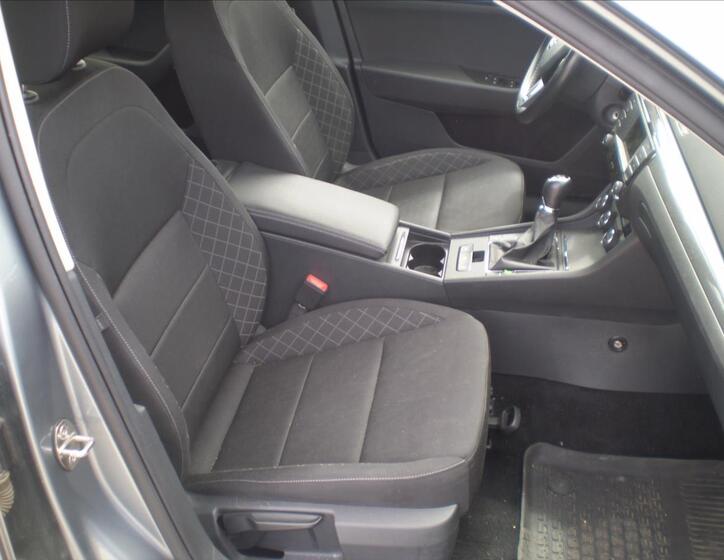 Škoda Superb 12