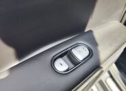 Hyundai IONIQ 13