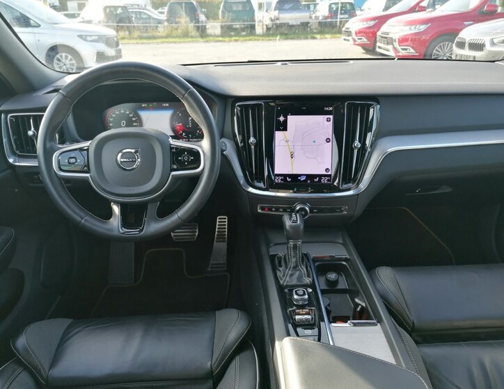 Volvo V60 9