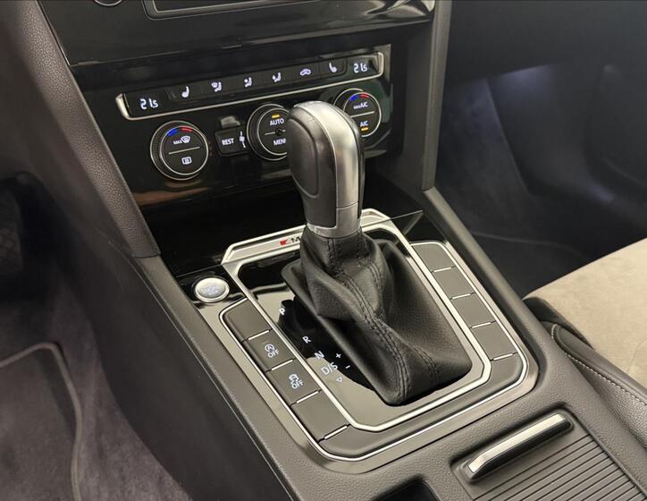 Volkswagen Passat 33
