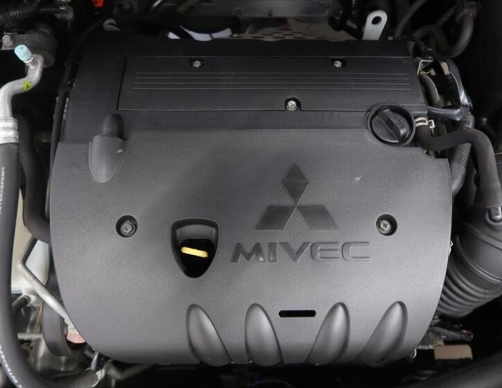 Mitsubishi Lancer 9