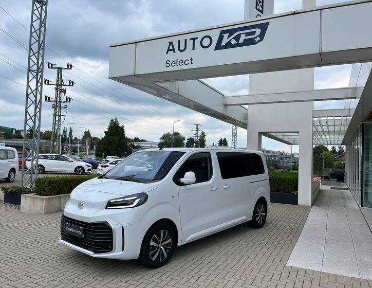 Toyota ProAce Verso 1