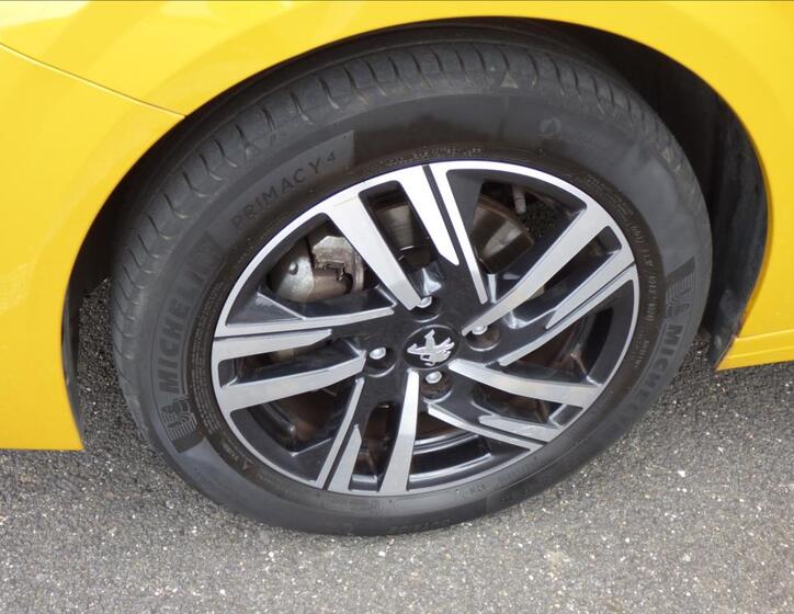 Peugeot 208 54