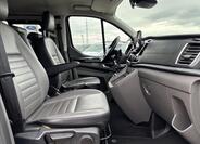 Ford Tourneo Custom 19