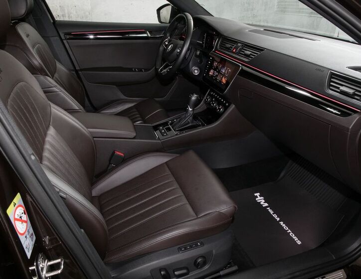 Škoda Superb 13