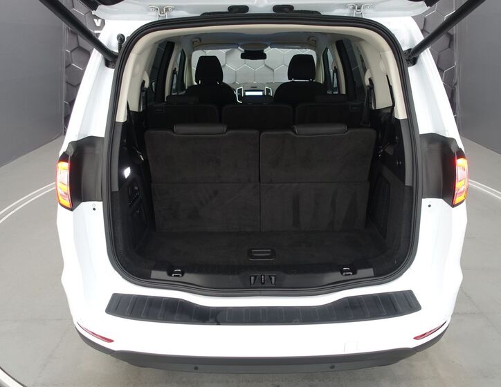 Ford Galaxy 29