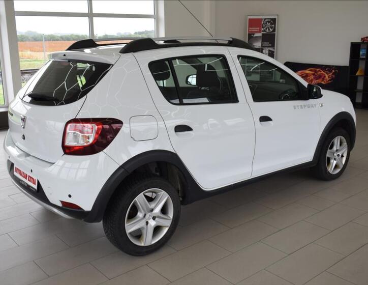 Dacia Sandero 6