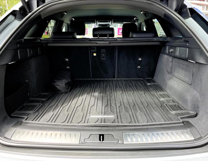Land Rover Range Rover Velar 6