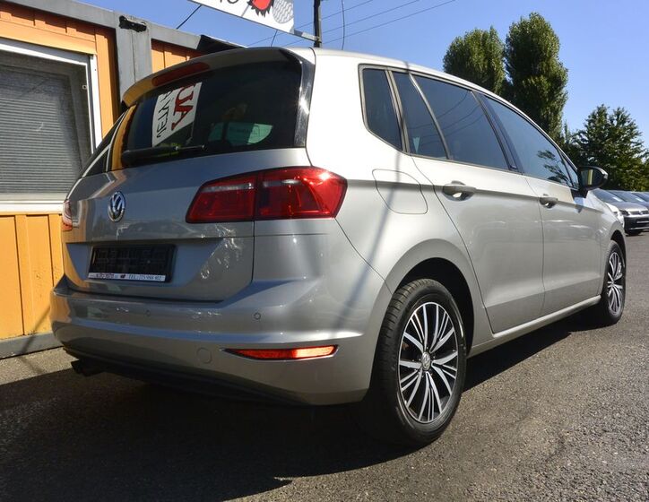 Volkswagen Golf Sportsvan 53