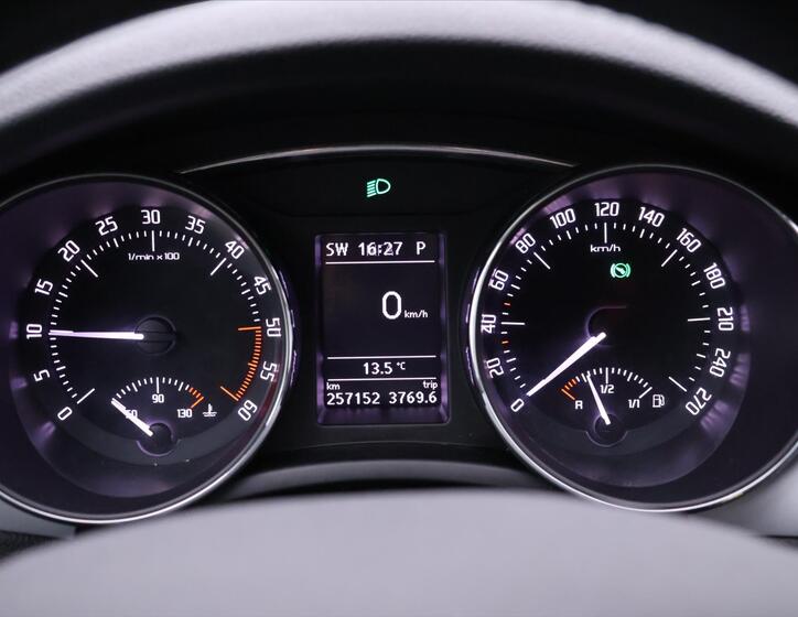 Škoda Superb 18