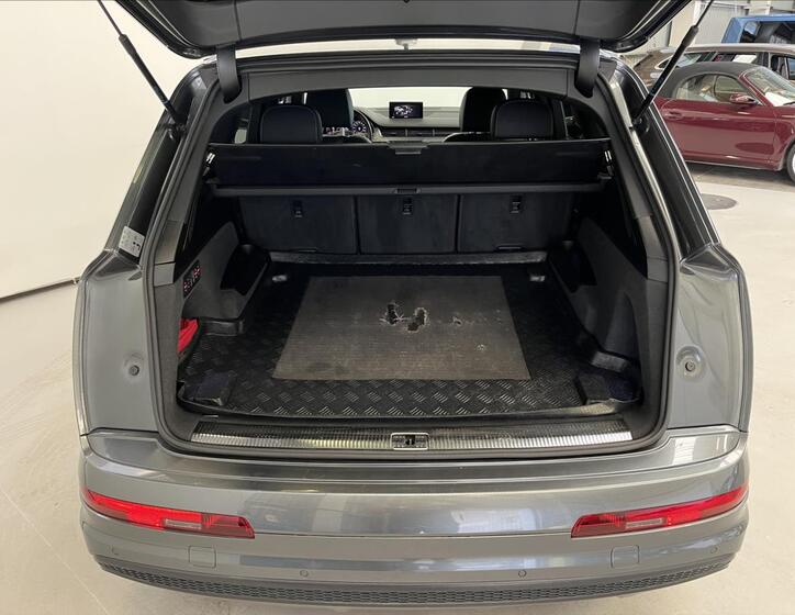 Audi Q7 42
