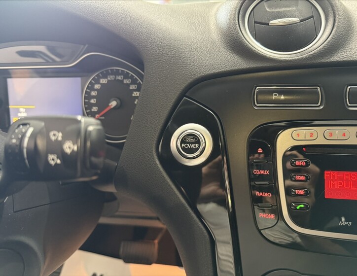 Ford Mondeo 16