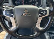 Mitsubishi L200 10
