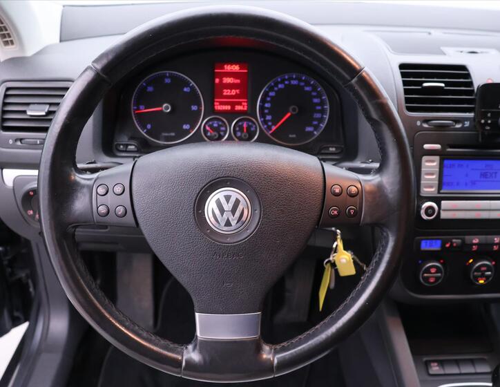 Volkswagen Golf 19