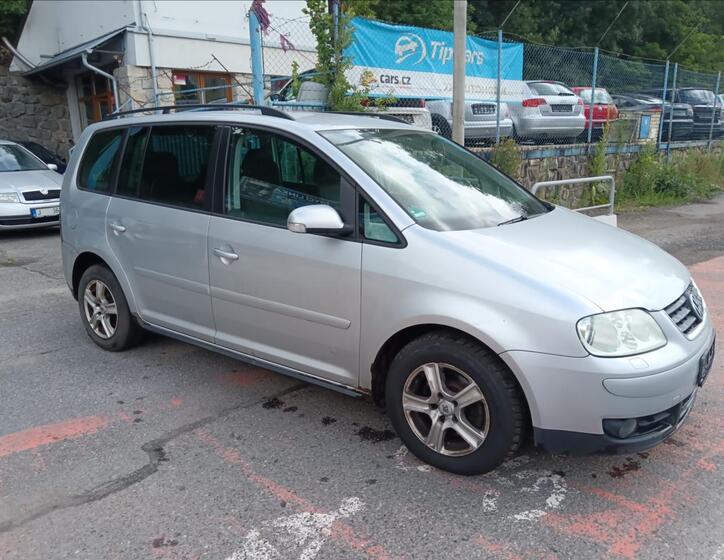 Volkswagen Touran 16