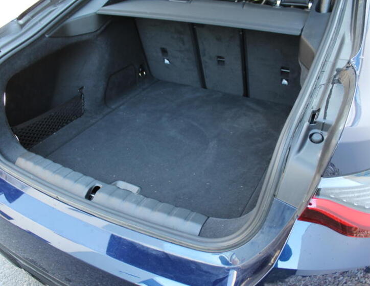BMW i4 21
