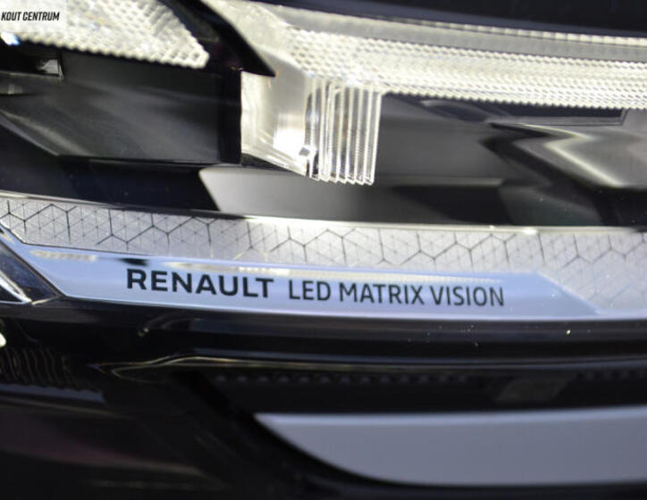 Renault Austral 9