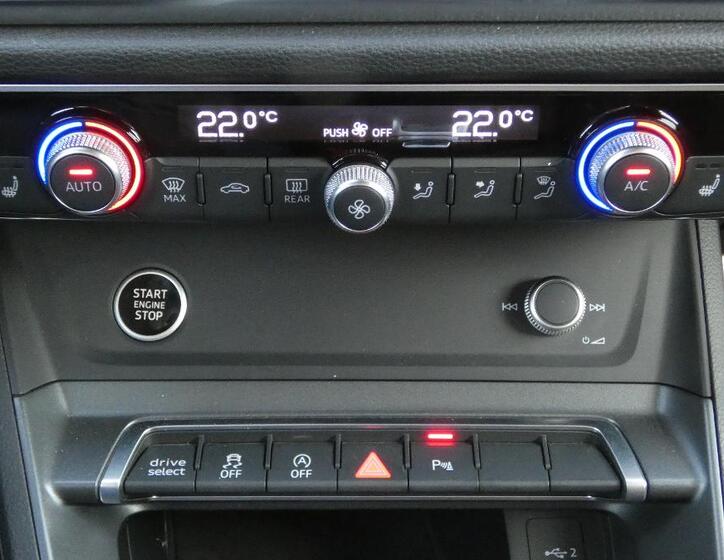 Audi Q3 17