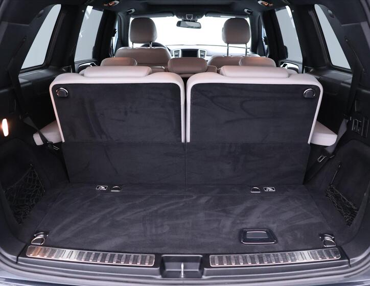 Mercedes-Benz GL 11